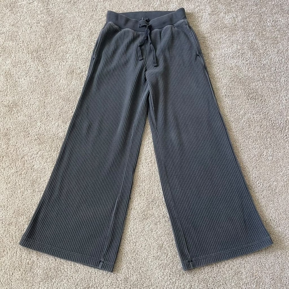 Aerie Gray Waffle Knit Wide Leg Lounge Pants S cozy lounge comfy pajama basic